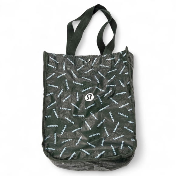 lululemon athletica Handbags - Lululemon Small Reusable Shopping Tote Lunch Bag 💚GREEN 💚.